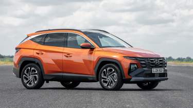New Hyundai Tucson hybrid - front static